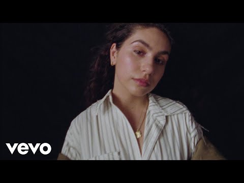 Alessia Cara - Garden Interlude (Lyric Video)