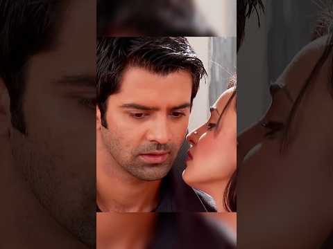 khushi kisses Arnav | Iss pyaar Ko kya Naam Doon