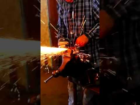 Turning a Hammer into Stormbreaker from Infinity War!