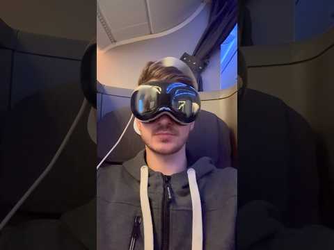 Apple Vision Pro - Airplane Experience!