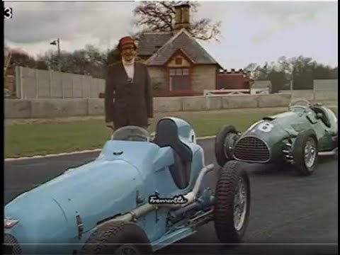 Vintage cars | Donnington Park | Racing cars | Race track | Drive In | 1977