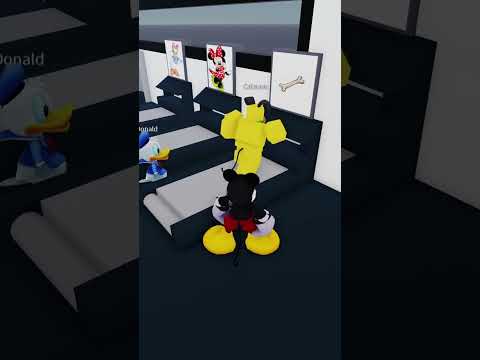 MICKEY goes to the GYM 💪🏋️ #roblox #funny