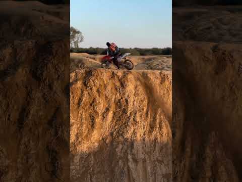 Crazy Motocross Hill Climb