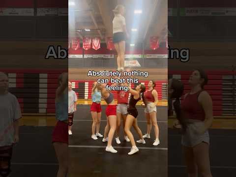 INSANE CHEER STUNT!! #360 #highschool #cheer #cheerleader #stunt #viral #fypp #fyp #shorts #crazy