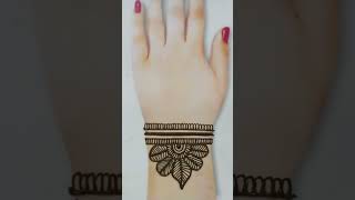 Very Easy and Simple Mehndi design for Back Hand #shorts #mehndidesign #easymehndi