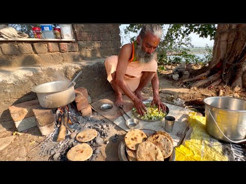 सिद्ध संत की पीपल के पेड़ के नीचे टमाटर गिलकी मूली की सब्जी व गिरनारी टिक्कड़ की भोजन प्रसादी