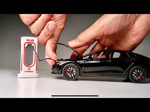 Unboxing of Tesla Model S Plaid 1:24 Scale 😍 - Diecast Model Car