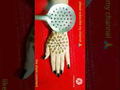 kitchen utensils chalni ki help se simple and beautiful mehndi design 👌/@gyanmehndi236