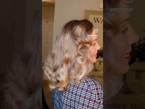 Natural Vintage waves with Rockin Rollers #vintagecurls #vintagehair