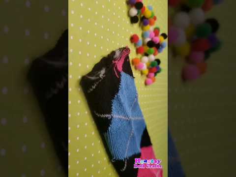 💚 Colorful Barbie Outfit from a sock 😍 Dolls hacks & crafts, Easy DIY Doll Fashion, Cute Skirt & Top