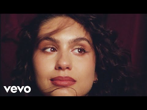 Alessia Cara - Slow Motion (Lyric Video)