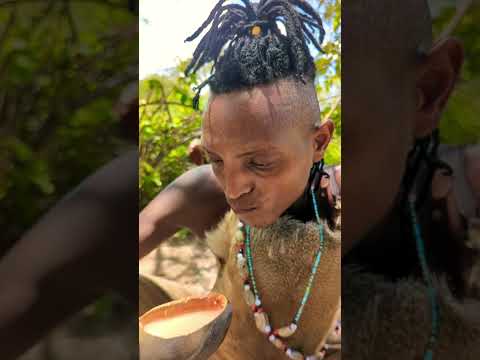 Hadzabe cooking #hadzabe #hadzabetribe #africantribe #challenge #wildlife #nature #video #africa