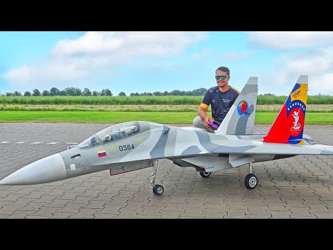 WOW!! STUNNING SUCHOI SU-30 RC TWIN TURBINE JET MODEL SHOW FLIGHT DEMONSTRATION