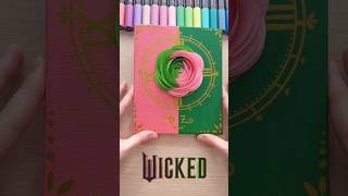 💖💚Wicked💖💚 Cute textured #art #painting Glinda Elphaba pink green paper flower #wicked gift idea