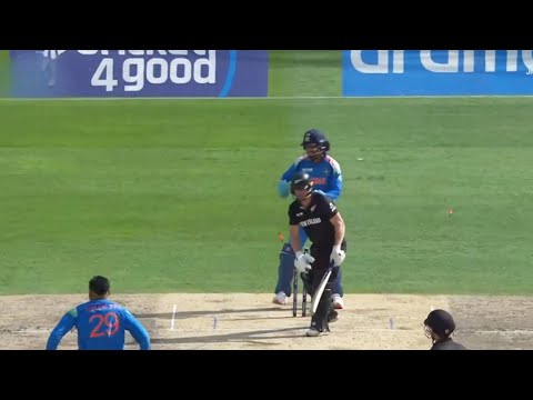 Varun Chakaravarthy clean bowled Glenn Phillips wicket Highlights, Ind vs NZ Champions Trophy Final