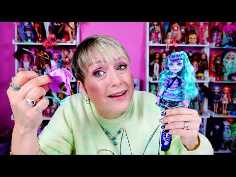 Monster High Creepover Twyla Doll - What's With the Cheap Bunny Ears?