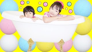 ★「バスボール５０個投入～！！」いったい何色になるの？？★50 Bath ball★