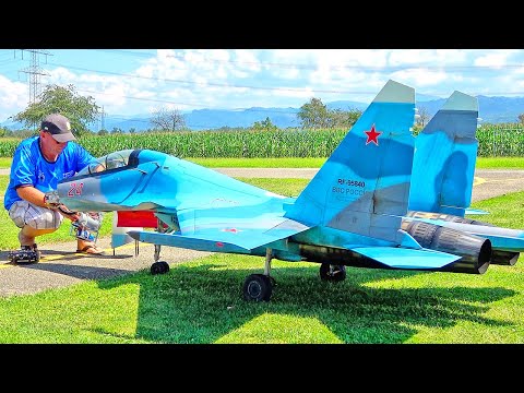 HUGE SU-30 RUSSIAN KNIGHTS RC TURBINE JET FLIGHT DEMONSTRATION