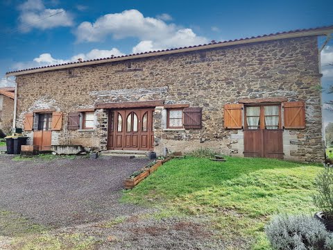 Beautiful very spacious 4 bed barn conversion on 1.7 hectares of land with a pool, Charente, France