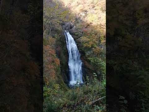 秋保大滝　秋保温泉近くにある秋保大滝に紅葉の時期に行ってきました