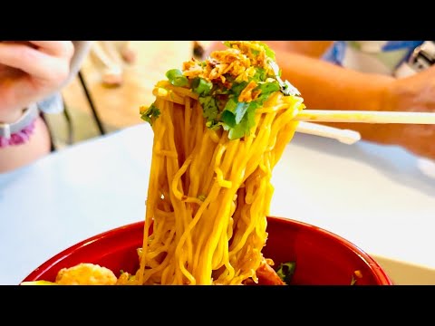 We Tried the $18 Anti-Gravity Noodles in Waikiki