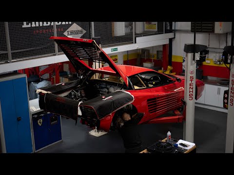 Ferrari Testarossa on the ramp