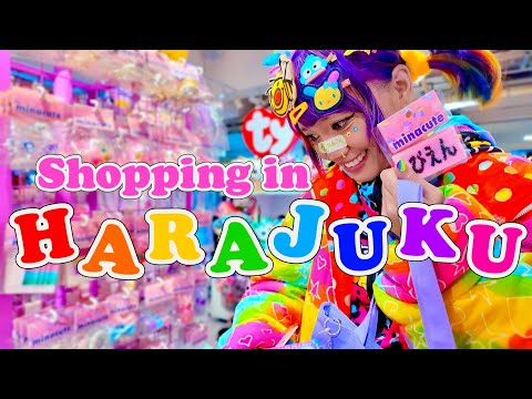 Japanese Lolitas took me shopping in Harajuku