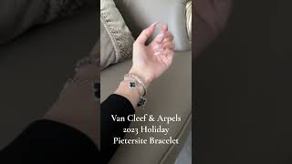 Van Cleef & Arpels VCA 2023 Holiday Pietersite Alhambra Bracelet #vancleefarpels #bracelet #holiday