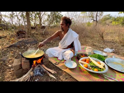 सिद्ध संत की मां नर्मदा जी के तट पर कच्ची हल्दी की सब्जी और गिरनारी टिक्कड़ की भोजन प्रसाद