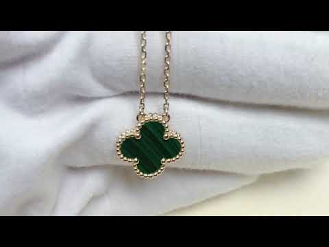 Van Cleef Vintage Alhambra Pendant Necklaces#malachite #18kgold #necklace