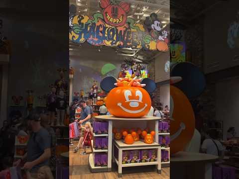 Disney Halloween Merch #gingermmt #marvelousmousetravels #disneymerch #halloween #mnsshp