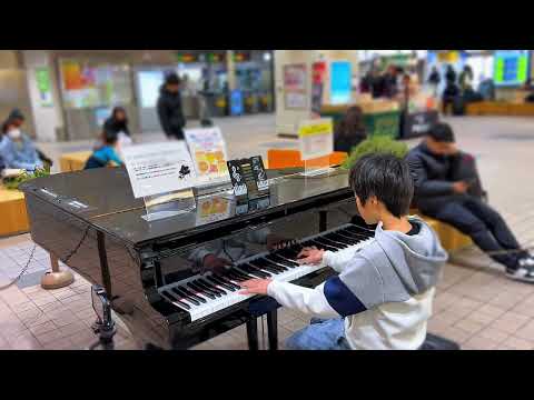 "Cinema Paradiso" Medley : A Peaceful Street Piano Performance