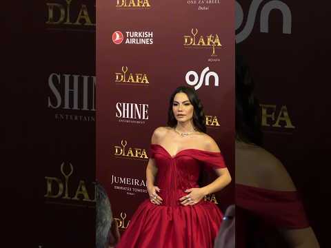 Demet Özdemir 🔥♥️🌹🇹🇷 On the red carpet of DIAFA in Dubai 🇦🇪 #demetözdemir #demetozdemir #demet