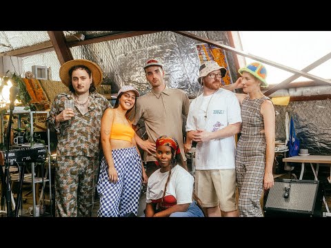 Messy Mammals | Flowers | Cook Up Live Sessions