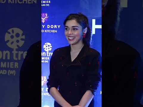 Eisha Singh Attends Vivian Dsena’s Success Party