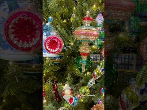 POV: Vintage Christmas never goes out of style🎄 #vintage #decor #pov #christmas @RazImports