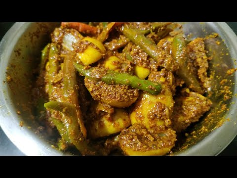 नीबू और हरी मिर्च का खट्टा चटपटा अचार। हरी मिर्च और नींबू का अचार। pickle recipe।