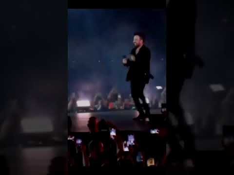 Tarkan, Kuzu Kuzu Şarkısında Oryantal Dans Showu Yaptı | İzmir 9 Eylül Konserinden Kareler #Megastar