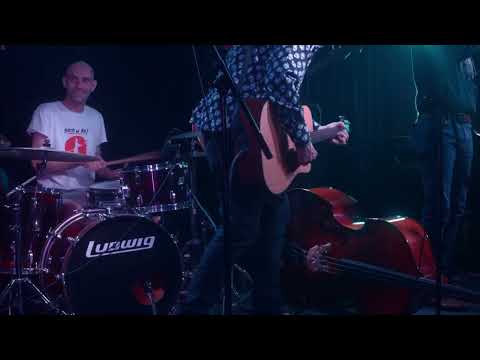 Sunnysiders And Family - Shake And Shiver Live at Sax (Official Music Video)