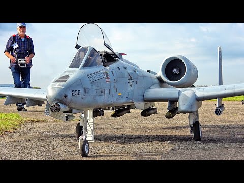 HUGE RC A-10 WARTHOG TURBINE JET SUPER SCALE WARBIRD FLIGHT DEMONSTRATION