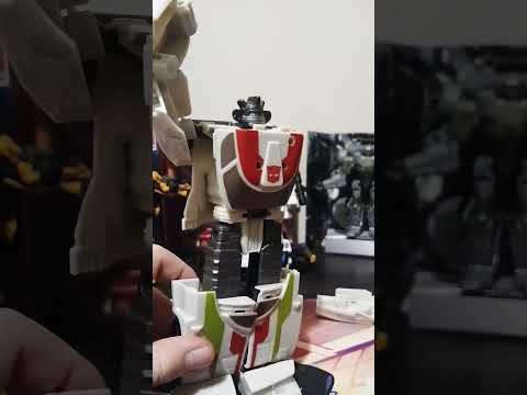 OH NO HIS ARM FELL #funny #transformers #transformersfigures #stopmotion #toys #megatron