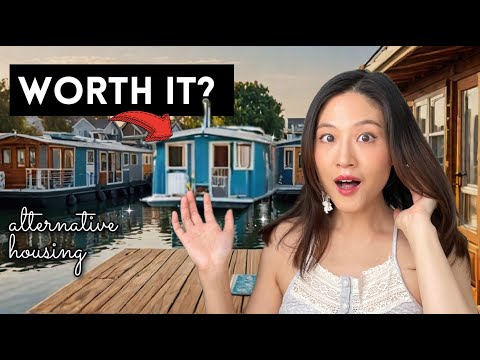 Living In A $250,000 Houseboat To Beat The Housing Prices