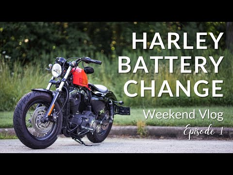 Weekend Vlog E1 - Harley Battery Change