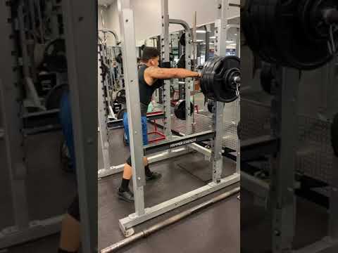 430 lb Squat by 20 year old!