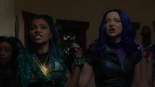 Descendants 3 - Mal And Uma Break Audrey's Spell Together | Clip #23