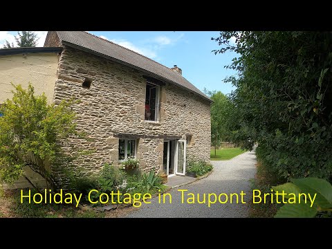 Holiday Cottage in Taupont Brittany France. A tour of the amazing grounds and cottage.