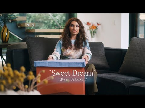 Alessia Cara - Sweet Dream (Album Unboxing)