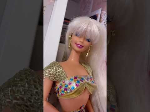 Jewel Hair Vintage Barbie before Restyle #barbiedoll #barbie #jewel #hair #doll #mermaid #gold #gem