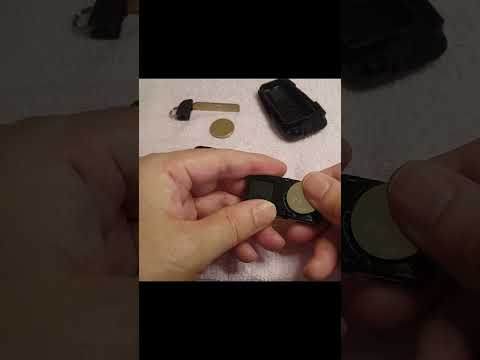 Automobile key battery replacement Toyota Prius 50 series 2x speed Details are in the video