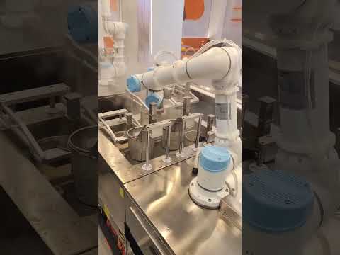 Robot noodles chef in China #china #shorts #tech